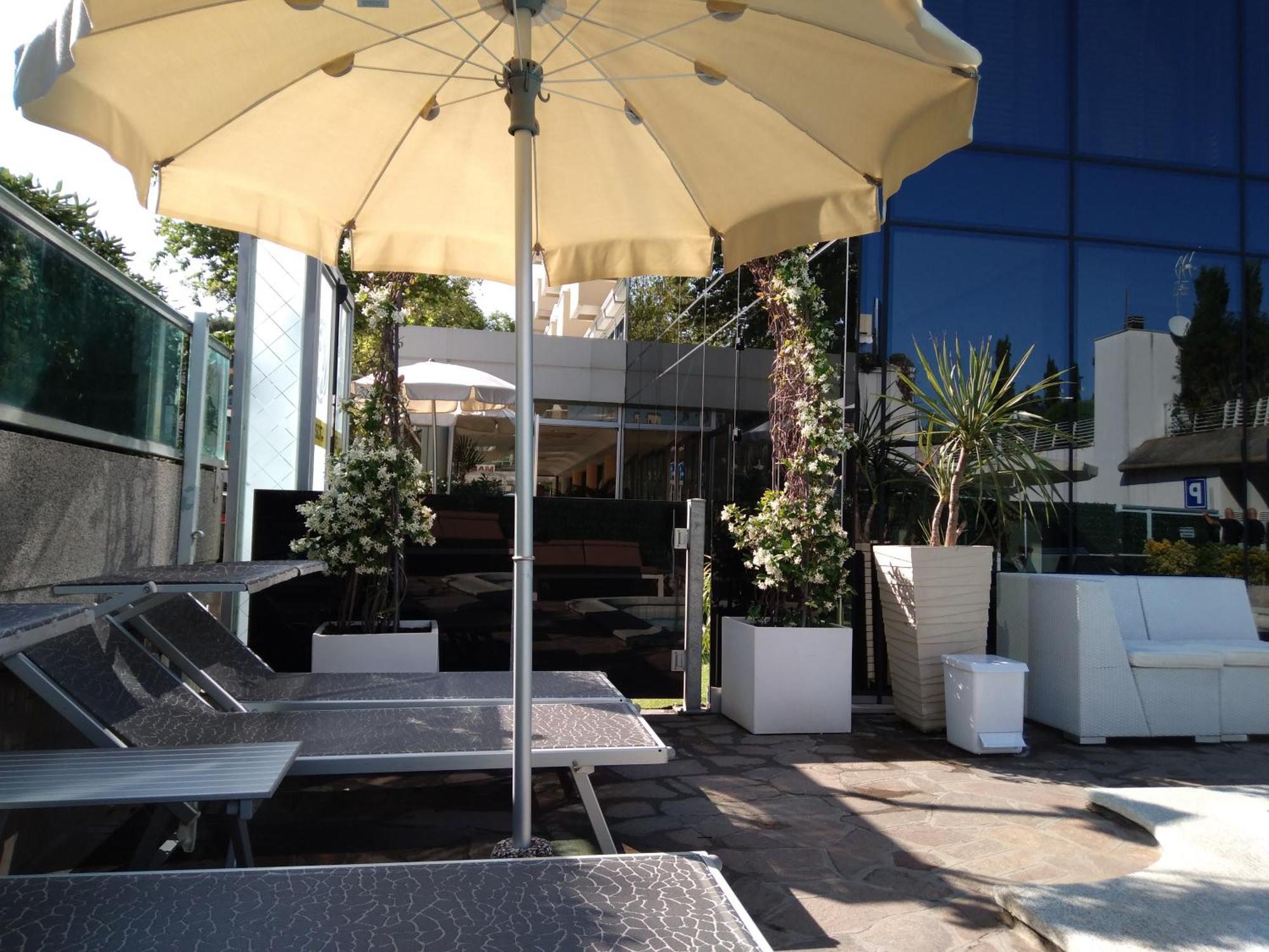Hotel Poker Riccione Exterior photo