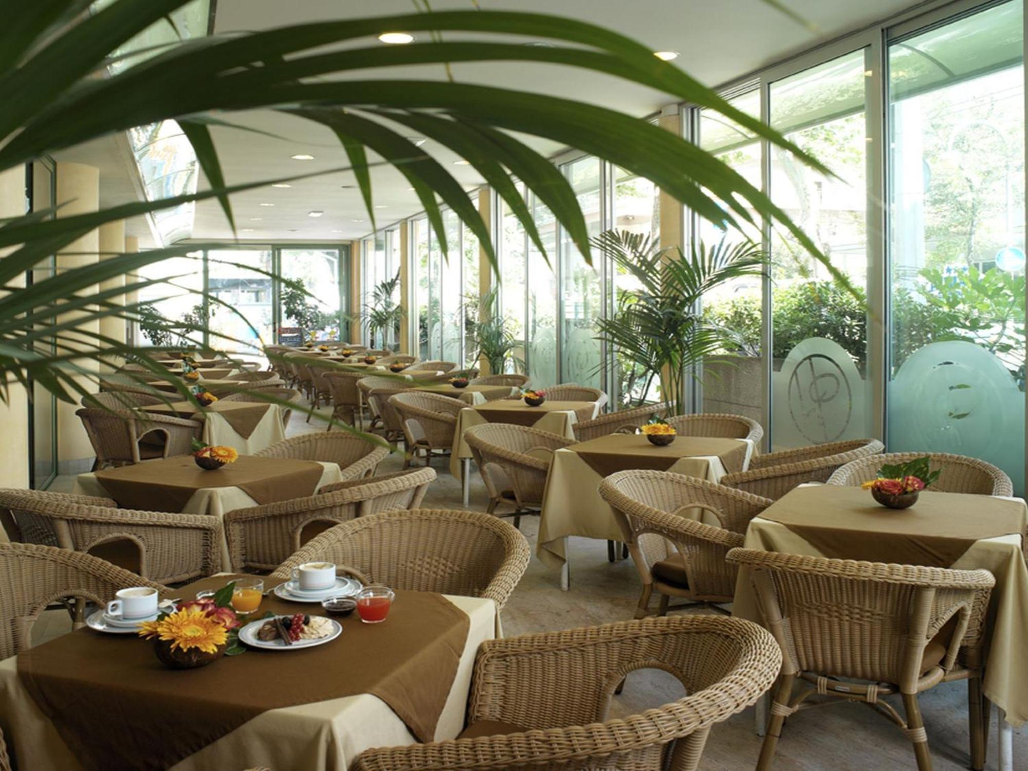 Hotel Poker Riccione Exterior photo