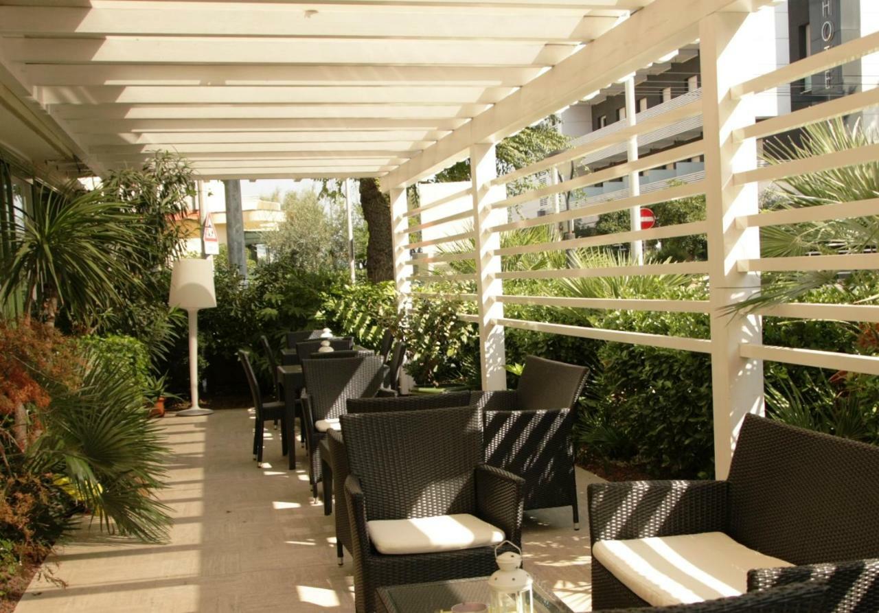 Hotel Poker Riccione Exterior photo